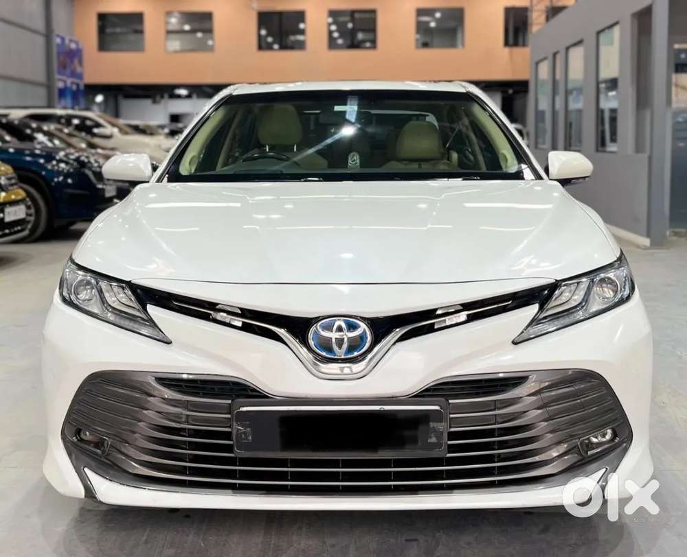 Toyota Camry Hybrid, 2020, Petrol