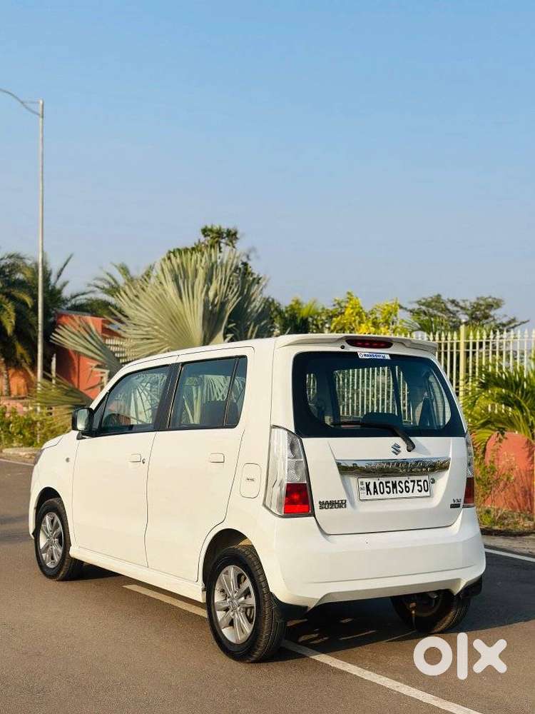 Maruti Suzuki Stingray Vxi, 2015, Petrol