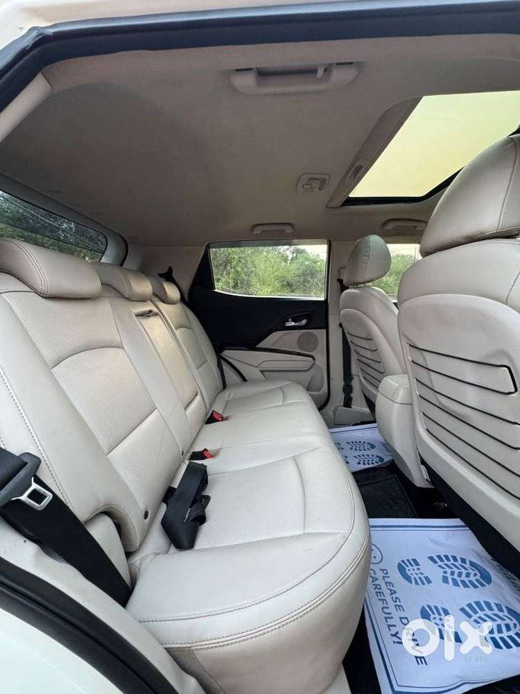 Mahindra Xuv300 W8 Option Diesel, 2022, Diesel