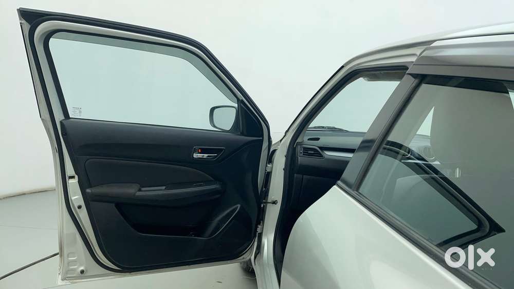 Maruti Suzuki Swift Vvt Vxi, 2021, Petrol