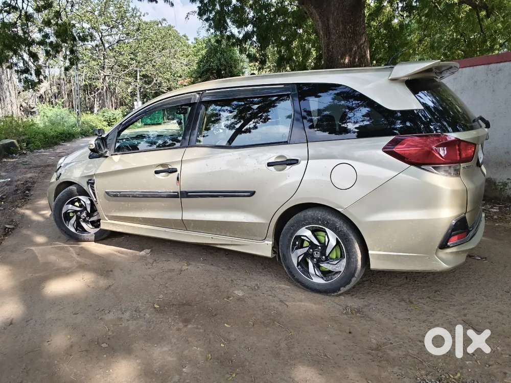 Honda Mobilio Rs 2015