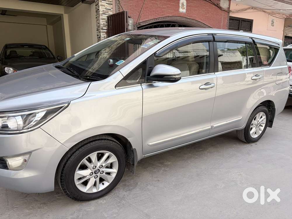 Toyota Innova Crysta 2.4 G Mt, 2020, Diesel