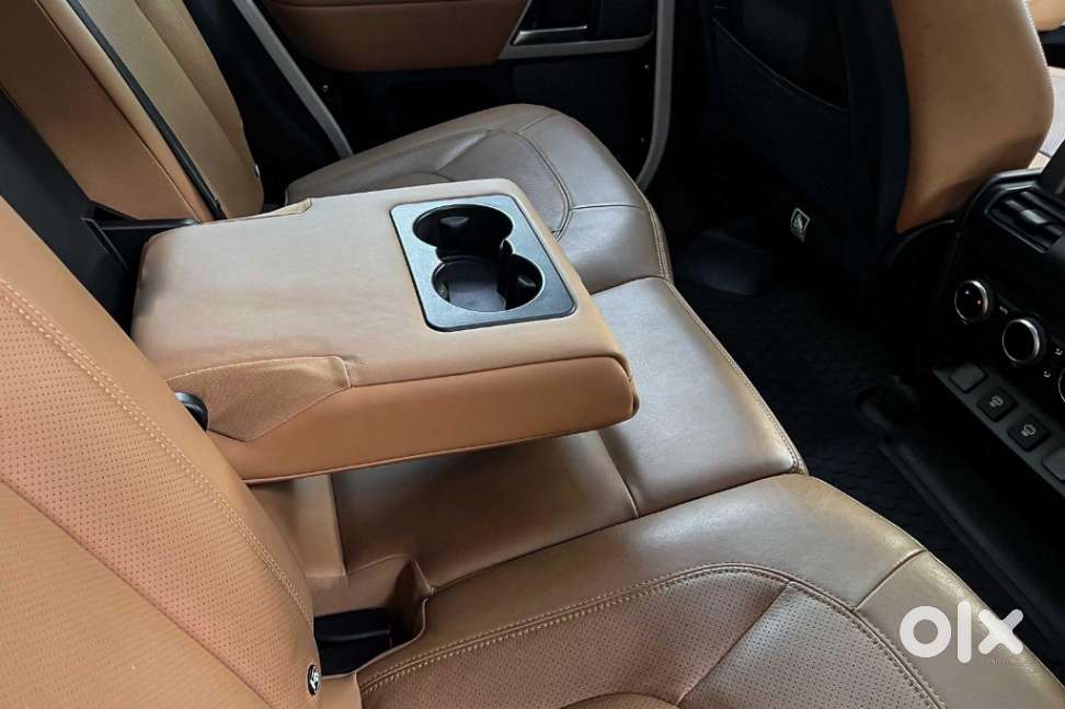 Land Rover Defender, 2024, Petrol
