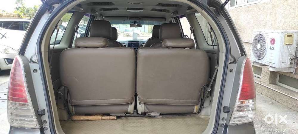 Toyota Innova 2.5 G (diesel) 7 Seater, 2011, Diesel