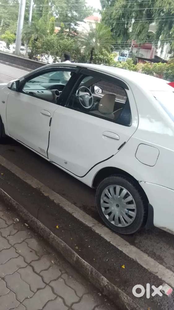 Toyota Etios Diesel 2015 Manual 199999 Km Driven