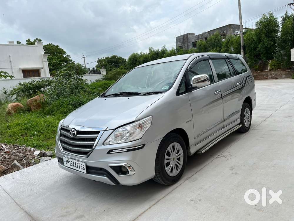 Toyota Innova 2.5 G (diesel) 8 Seater, 2011, Diesel