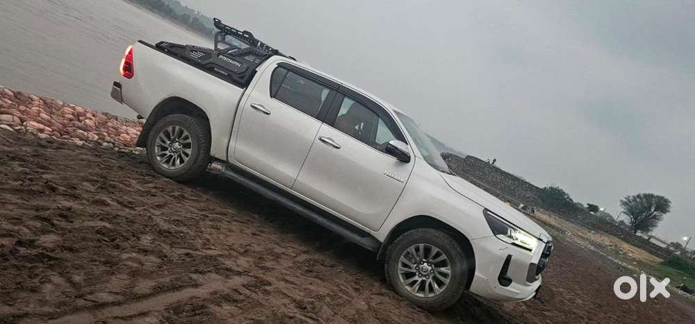 Toyota Hilux 2024 Diesel 11000 Km Driven