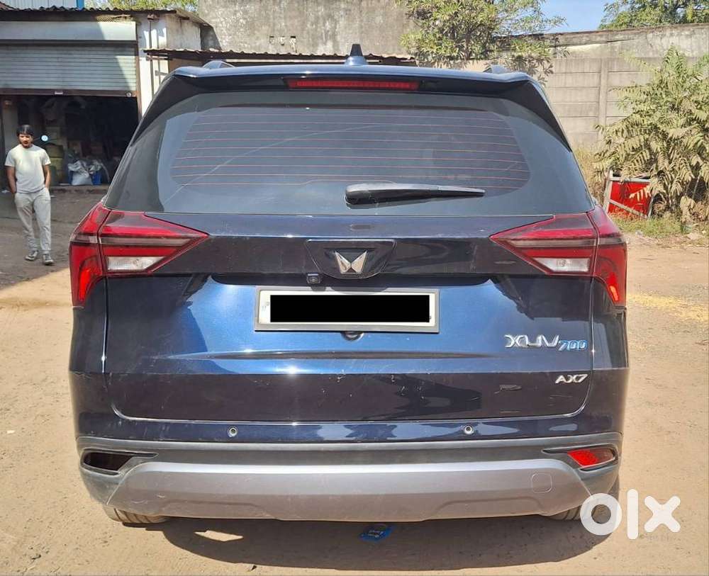 Mahindra Xuv700 2.0 Ax 7 Petrol Mt Str, 2022, Petrol
