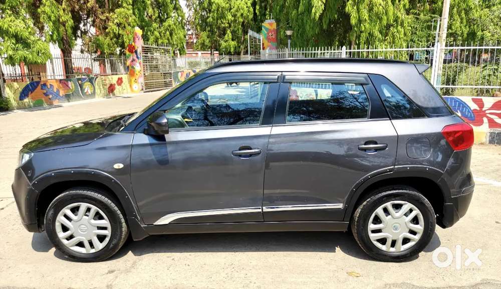 Vitara Brezza Vdi (0) Dec. 2016 Model,grey Color.up70 Dp & 72000 Kms
