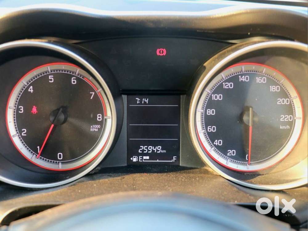 Maruti Suzuki Swift 1.2 Vxi (o), 2022, Petrol