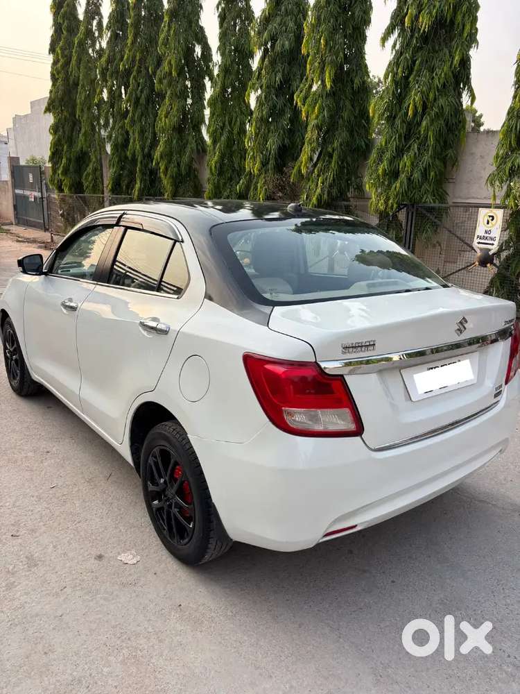 Maruti Suzuki Dzire 2017 Petrol 88000 Km Driven