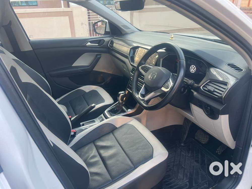 Volkswagen Taigun 1.0 Tsi Topline At, 2022, Petrol