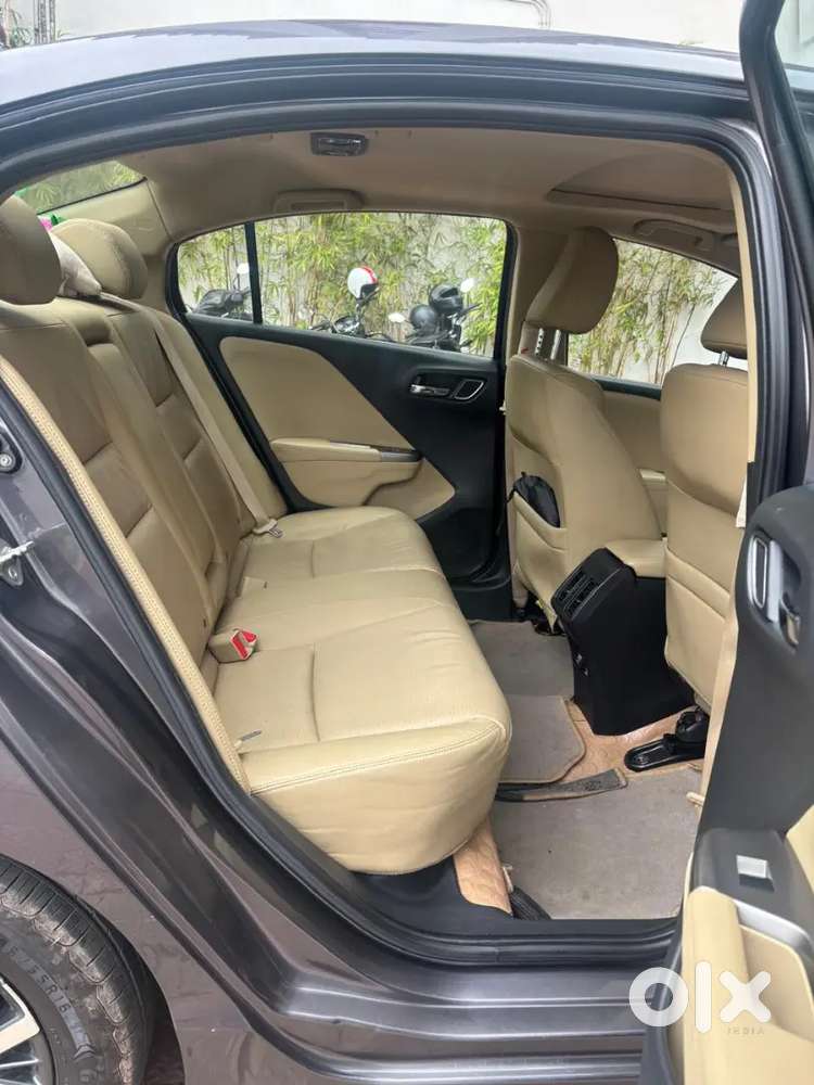 Honda City 2017 Zxi Petrol Automatic  Well Maintained- Doctor Owned.
