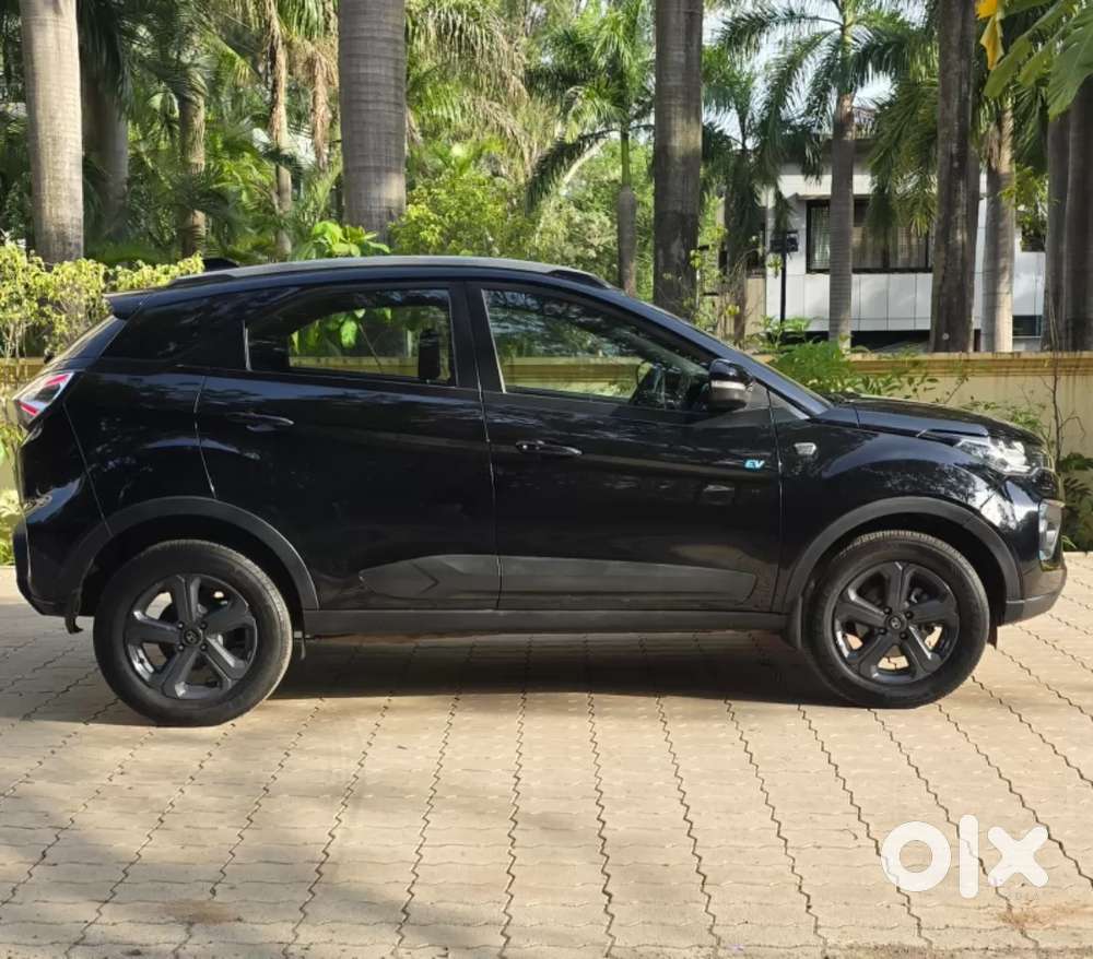 Tata Nexon Ev Xz Plus Dark Edition, 2022, Electric