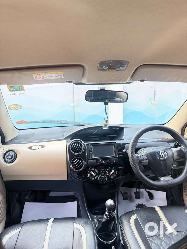 Toyota Etios Liva Vxd Dual Tone, 2018, Diesel