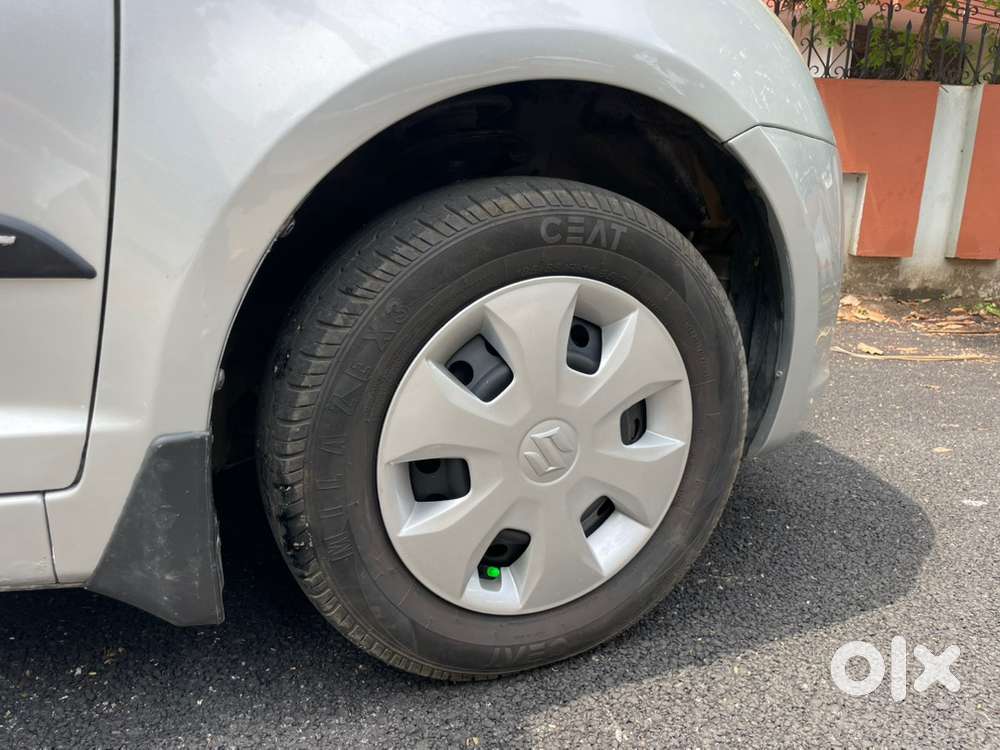Swift 2006  Petrol 130000 Km Driven.