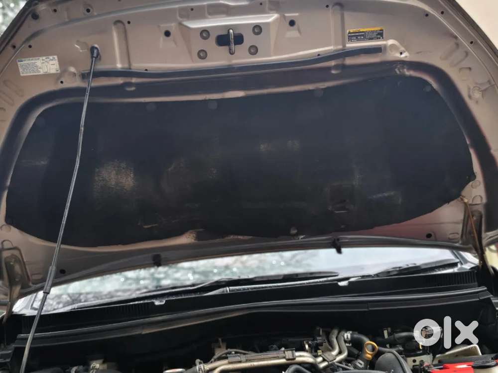 Toyota Innova Crysta 2.4 V 7 Str, 2017, Diesel
