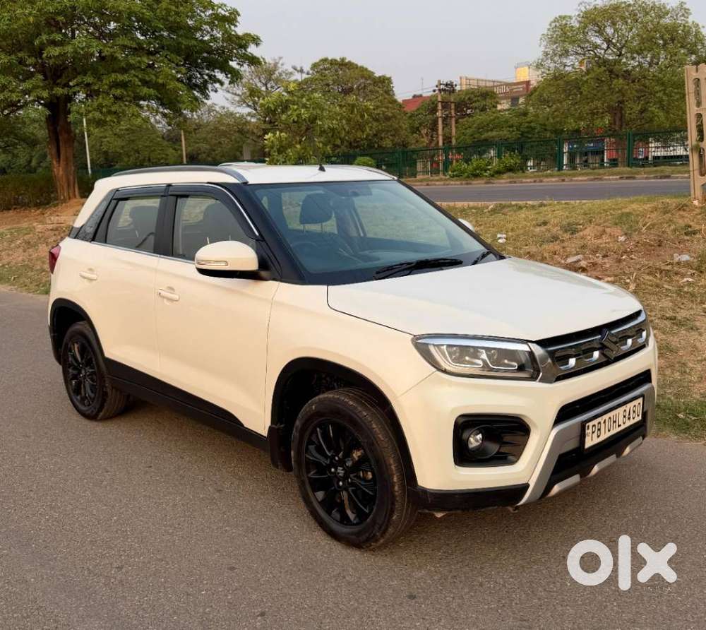 Maruti Suzuki Brezza 1.5 Zxi Smart Hybrid, 2020, Petrol