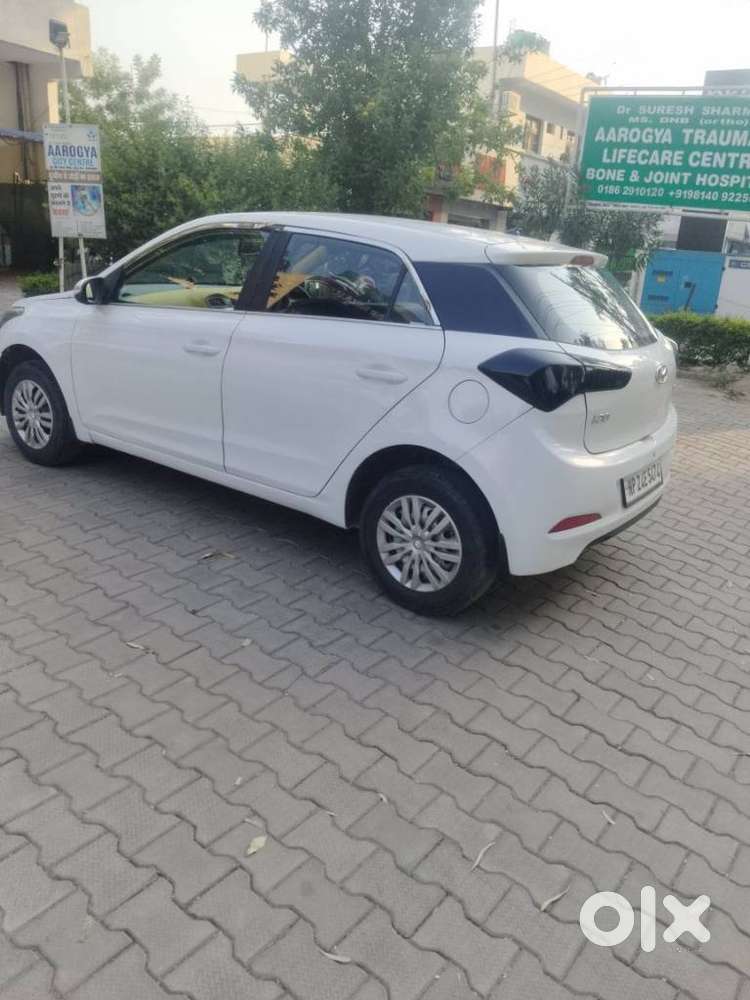 Hyundai Elite I20 Sportz (o) 1.2, 2017, Petrol