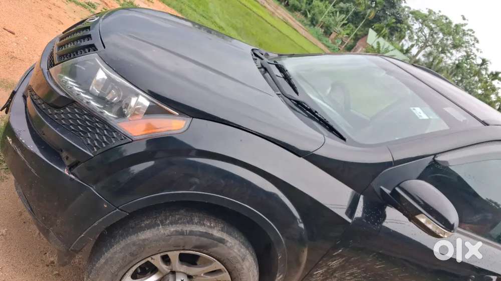 Mahindra Xuv500 2014