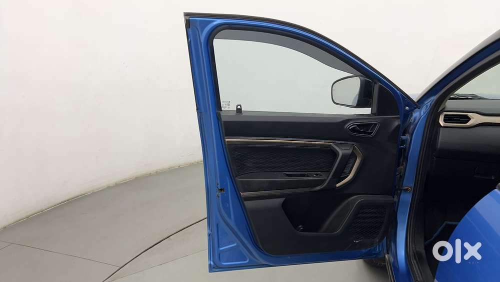 Renault Kiger Rxt Turbo Dt, 2021, Petrol