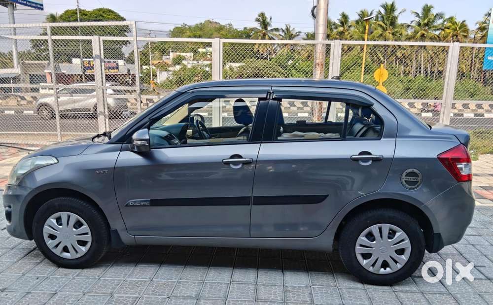 Maruti Suzuki Swift Dzire 1.2 Vxi Bsiv, 2013, Petrol