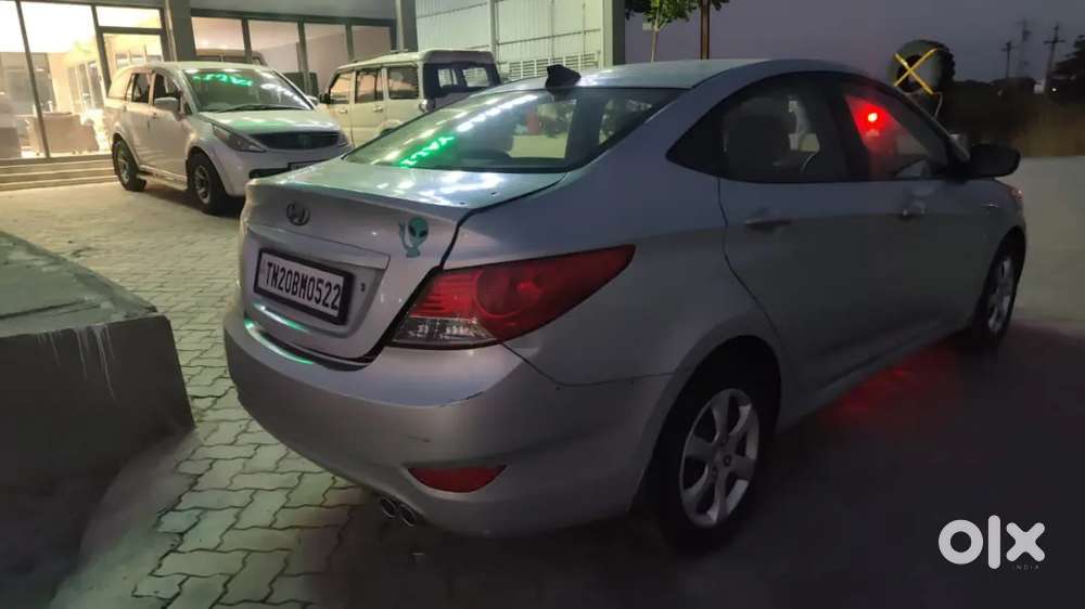 Hyundai Fluidic Verna 2011