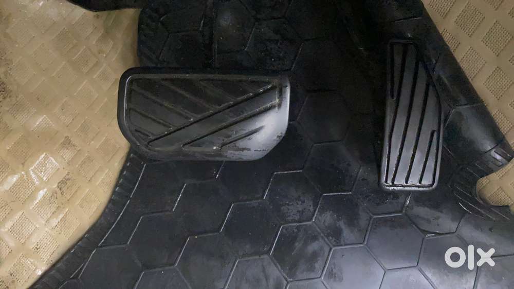 Maruti Suzuki Swift Dzire Zxi + Amt, 2017, Petrol