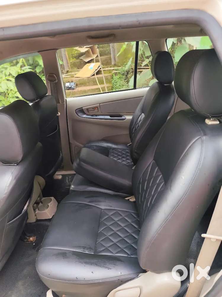 Toyota Innova 2010 Diesel 350000 Km Driven