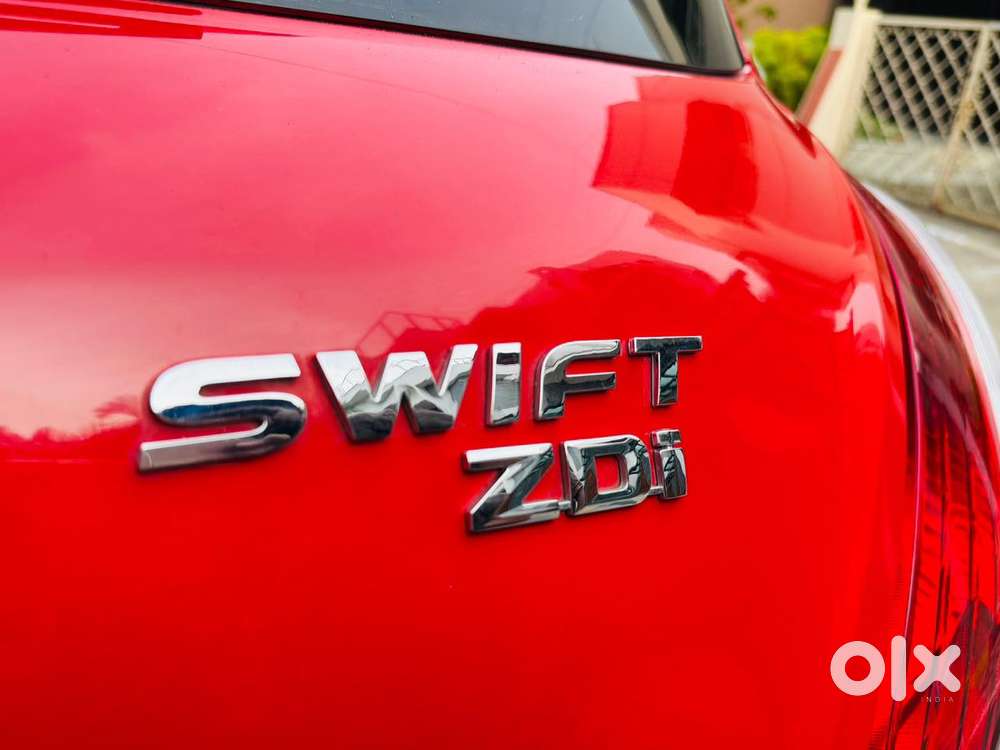 Maruti Suzuki Swift Zdi Plus, 2015, Diesel
