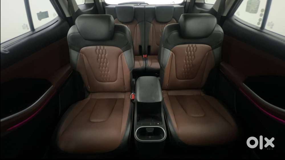 Hyundai Alcazar 2.0 Signature (o) Petrol At 6 Str, 2022, Petrol