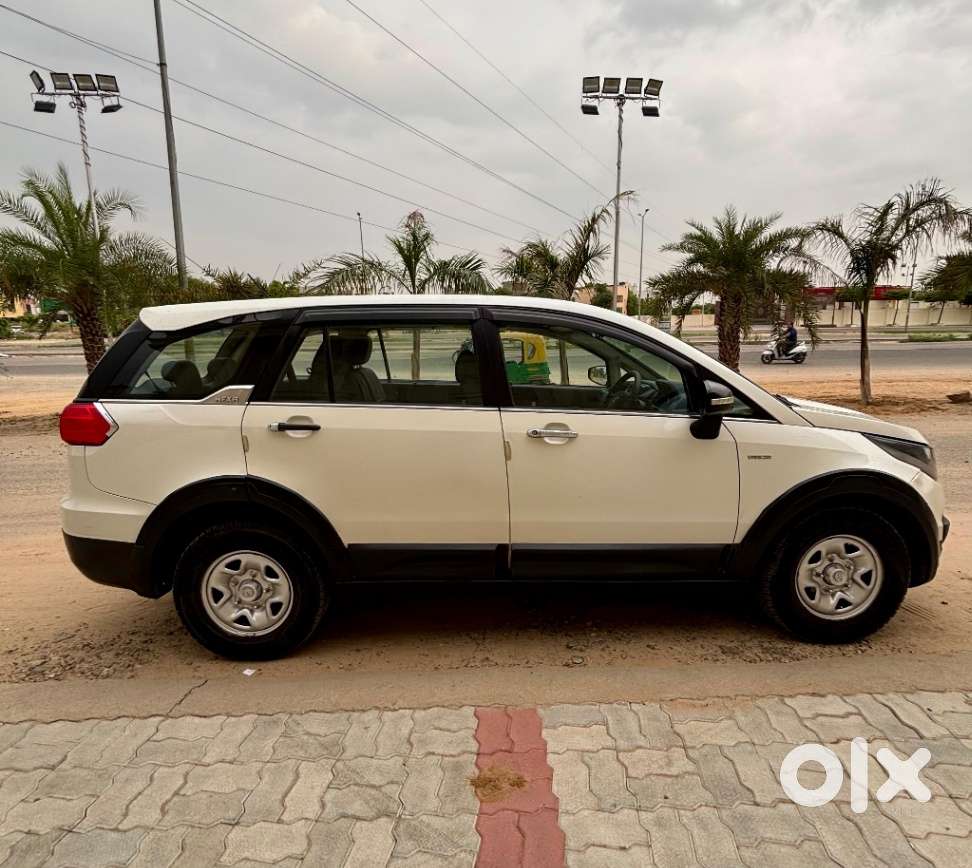 Tata Hexa Xe, 2018, Diesel