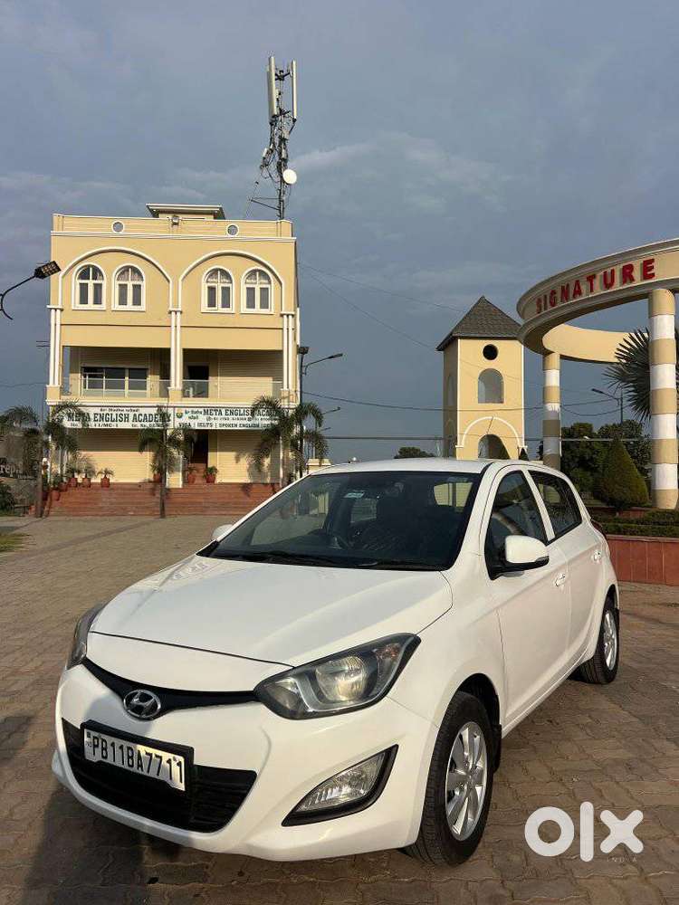 Hyundai I20 Sportz 1.2 Bs-iv, 2012, Diesel