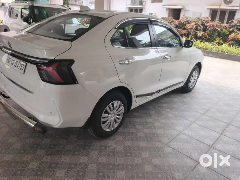 Maruti Dzire 1.2 Lxi 2025