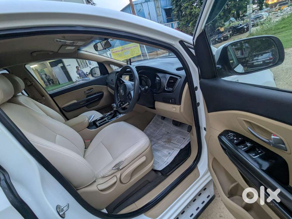 Kia Carnival Premium, 2021, Diesel