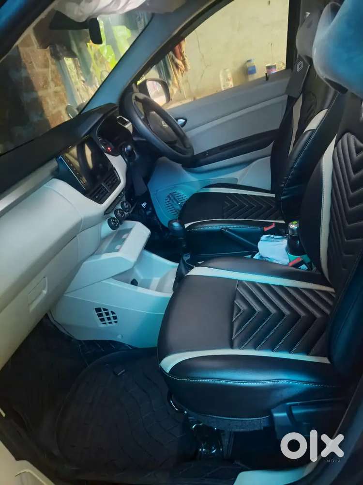 Renault Triber Facelift  2025 Desember