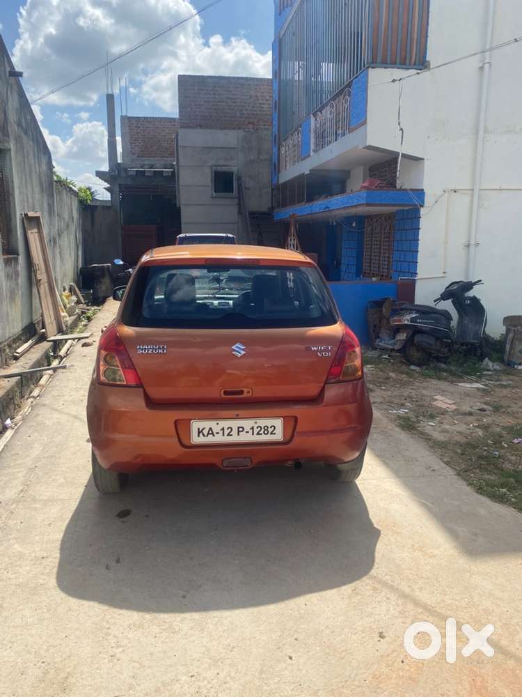 Maruti Suzuki Swift 2011 Diesel 200000 Km Driven