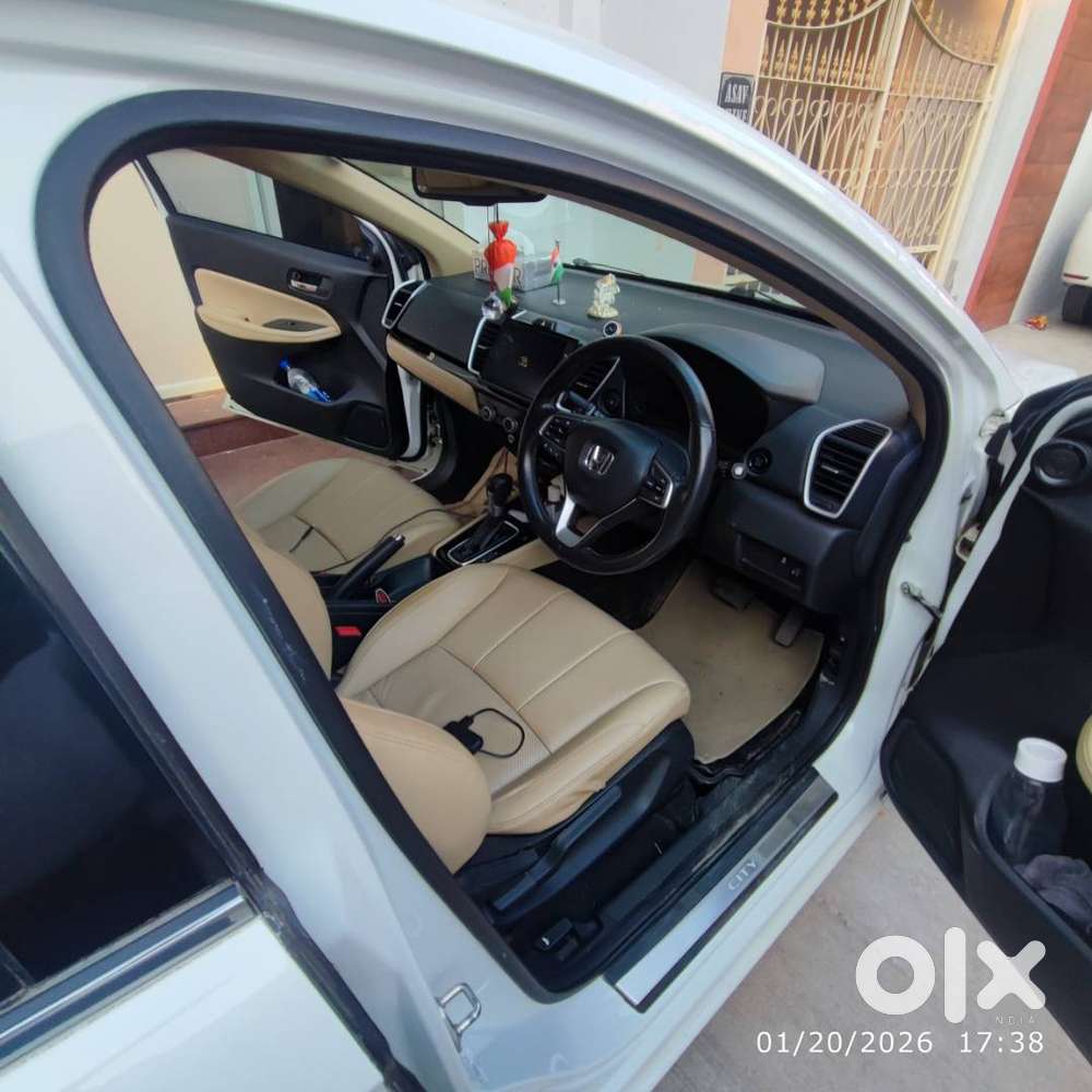 White Top End Automatic Petrol Honda City Car 5th Generation Zx Cvt I