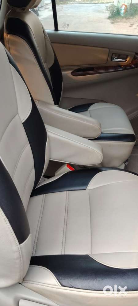 Toyota Innova 2.5 V 7 Str, 2014, Diesel