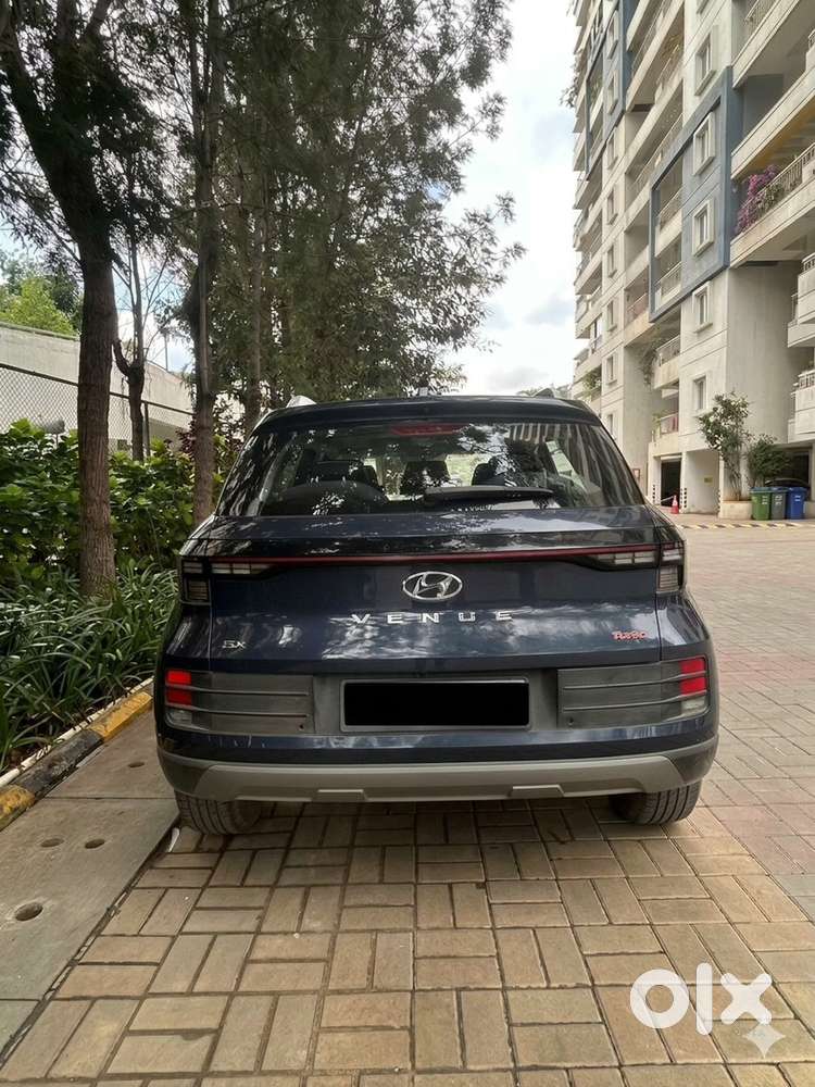 Hyundai Venue Petrol 2023