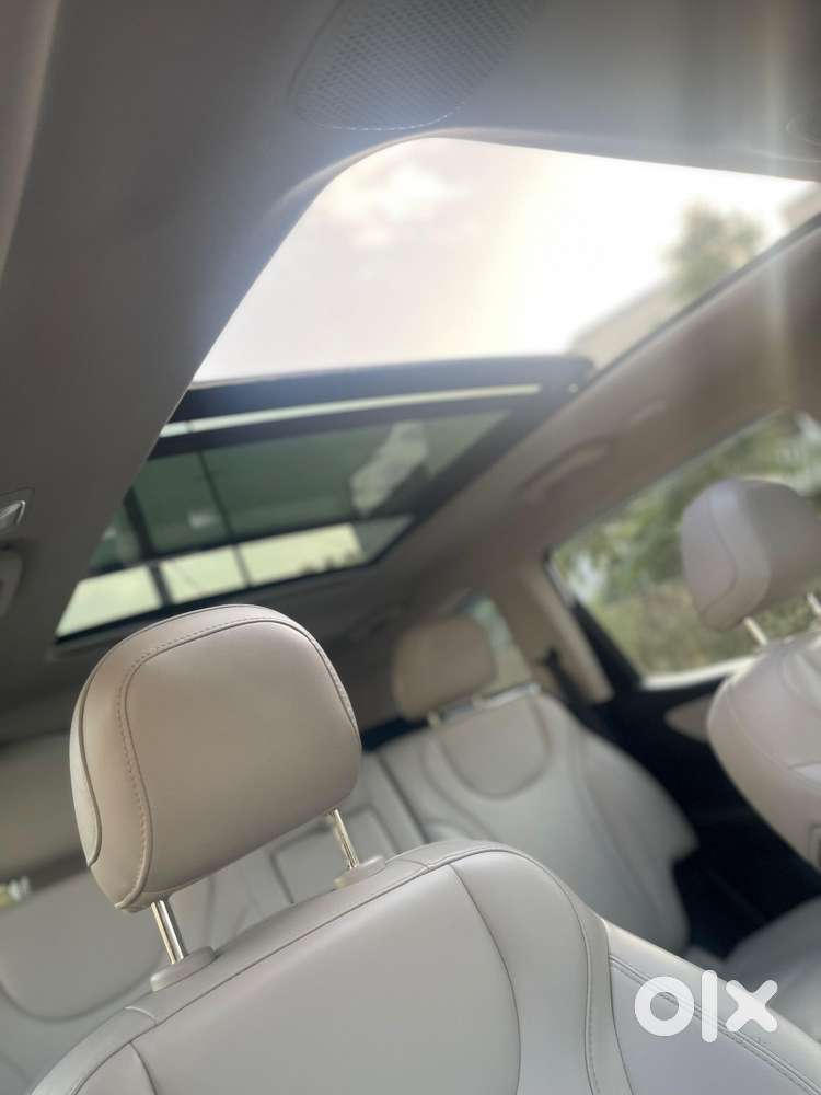 Mahindra Xuv700 2.2 Ax 7 Diesel At Luxury Pack Str Awd, 2023, Diesel