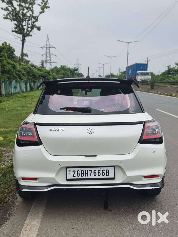 Maruti Suzuki Swift 2026 Petrol 14277 Km Driven