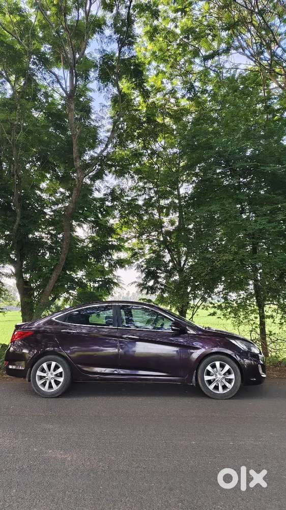 Hyundai Fluidic Verna 2012
