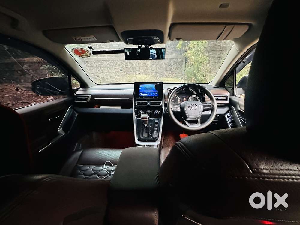Toyota Innova Hycross 2.0 Gx 8 Str, 2022, Petrol