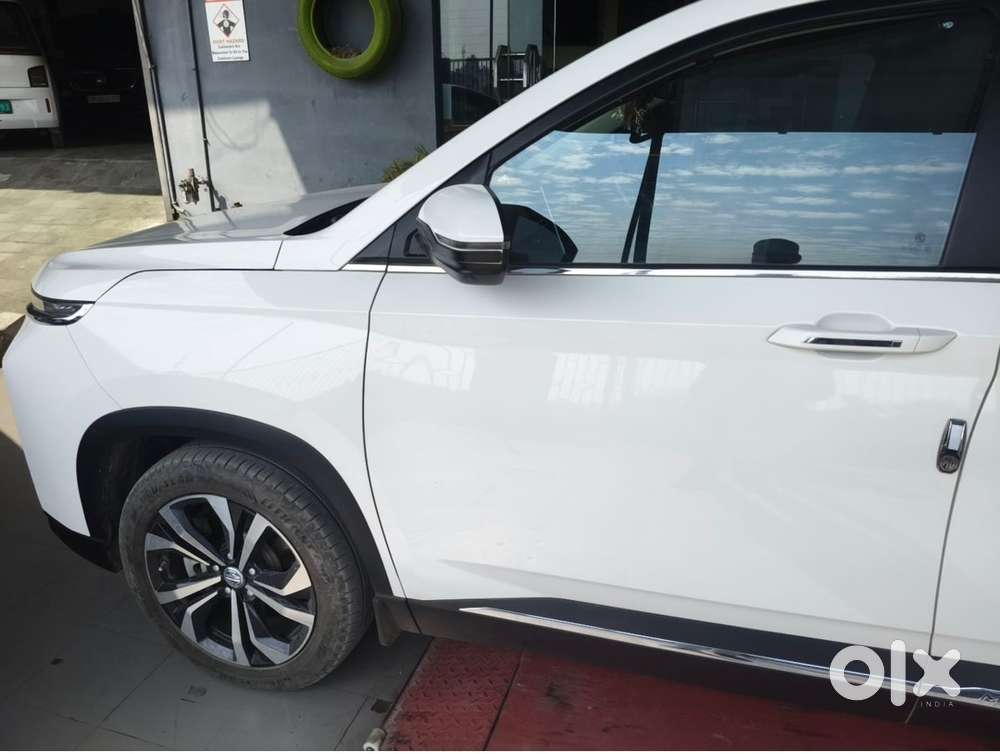 Mg Hector Plus 2023 Petrol New Condition