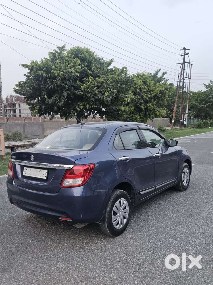 Maruti Suzuki Swift Dzire Vxi Optional, 2017, Petrol