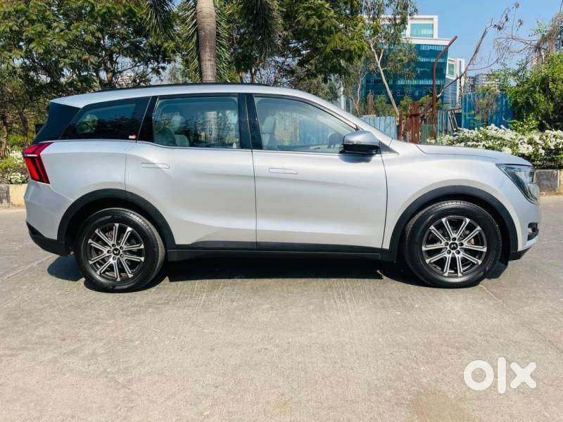 Mahindra Xuv700 2.0 Ax 7 Petrol At Str, 2024, Petrol