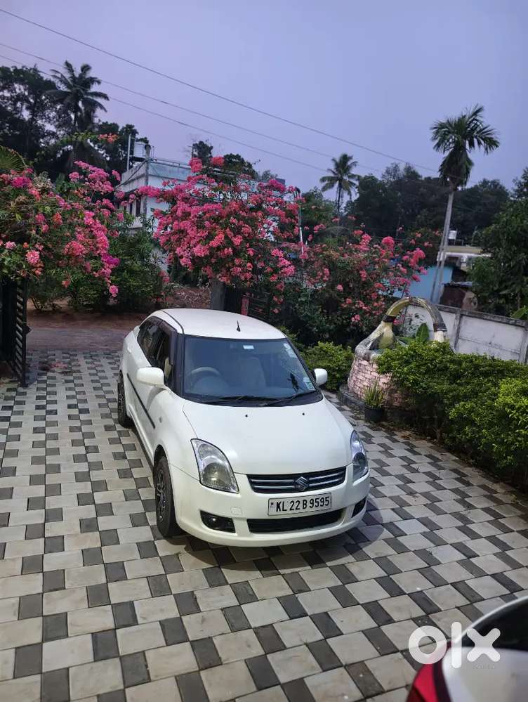 Maruti Suzuki Swift Dzire 2010 Petrol Well Maintained