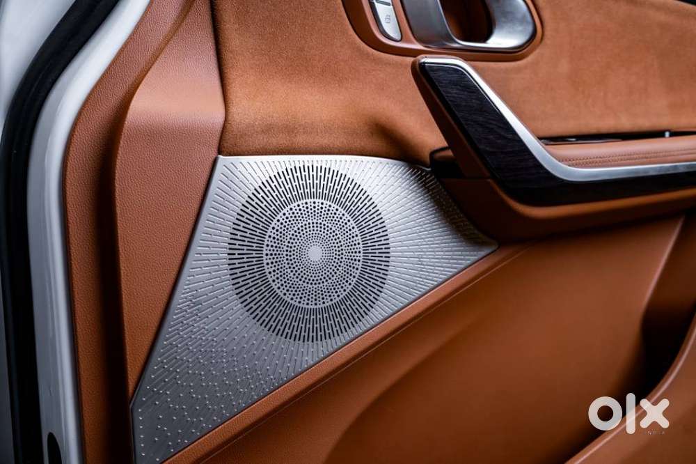 Mg M9 Ev, 2025, Electric