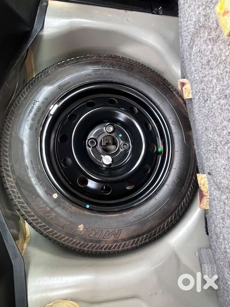 Maruti Suzuki Swift Vxi 1.2 Abs Bs-iv, 2013, Petrol